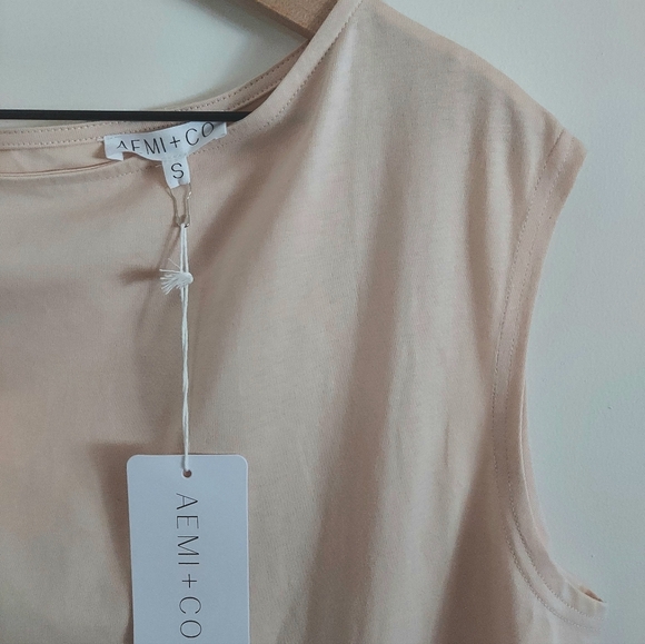 Aemi + Co Bella Sleeveless Off Shoulder Midi Dress in Cream - Picture 5 of 9